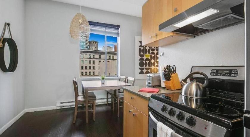 The Oxford Seattle-Downtown Hotel Екстериор снимка